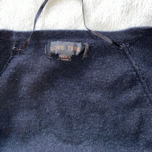 Love Tree sweater - Picture 4 of 5